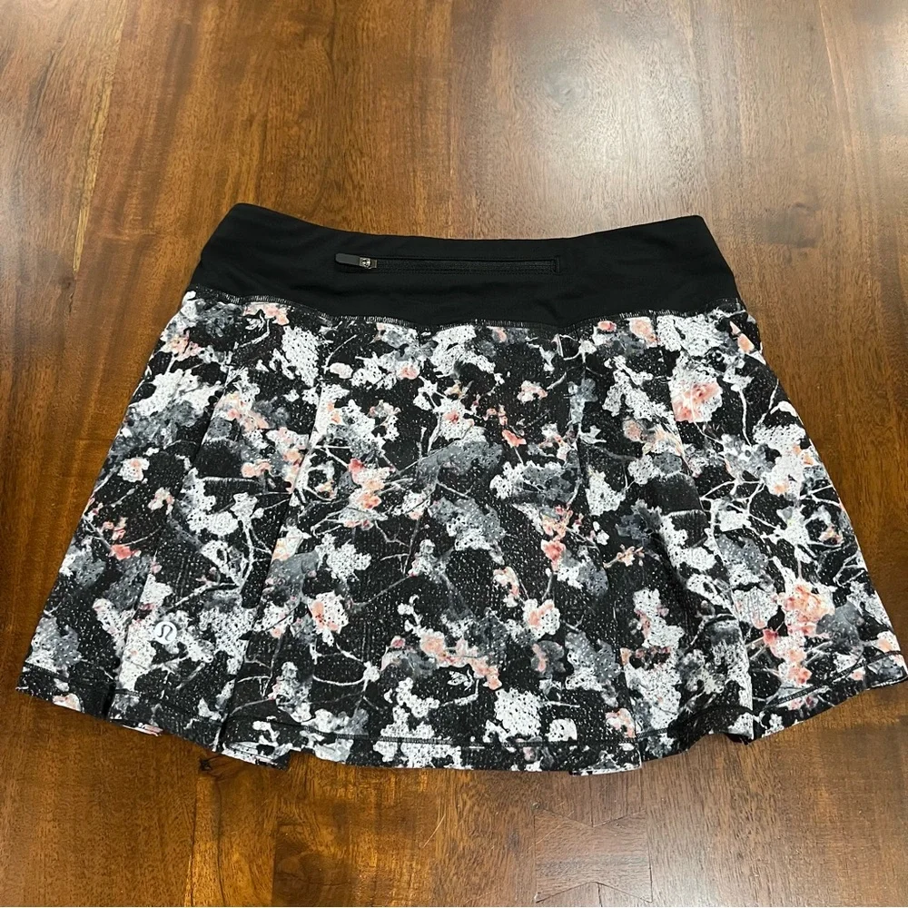 Lululemon Pace Rival Skirt Size 4 Tall